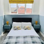 بيت للعطل North Bay Nest House *