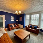 North Bay Nest House * سكرابورو
