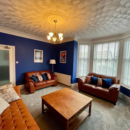 North Bay Nest House * Scarborough