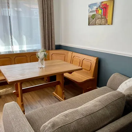 North Bay Nest House * Scarborough